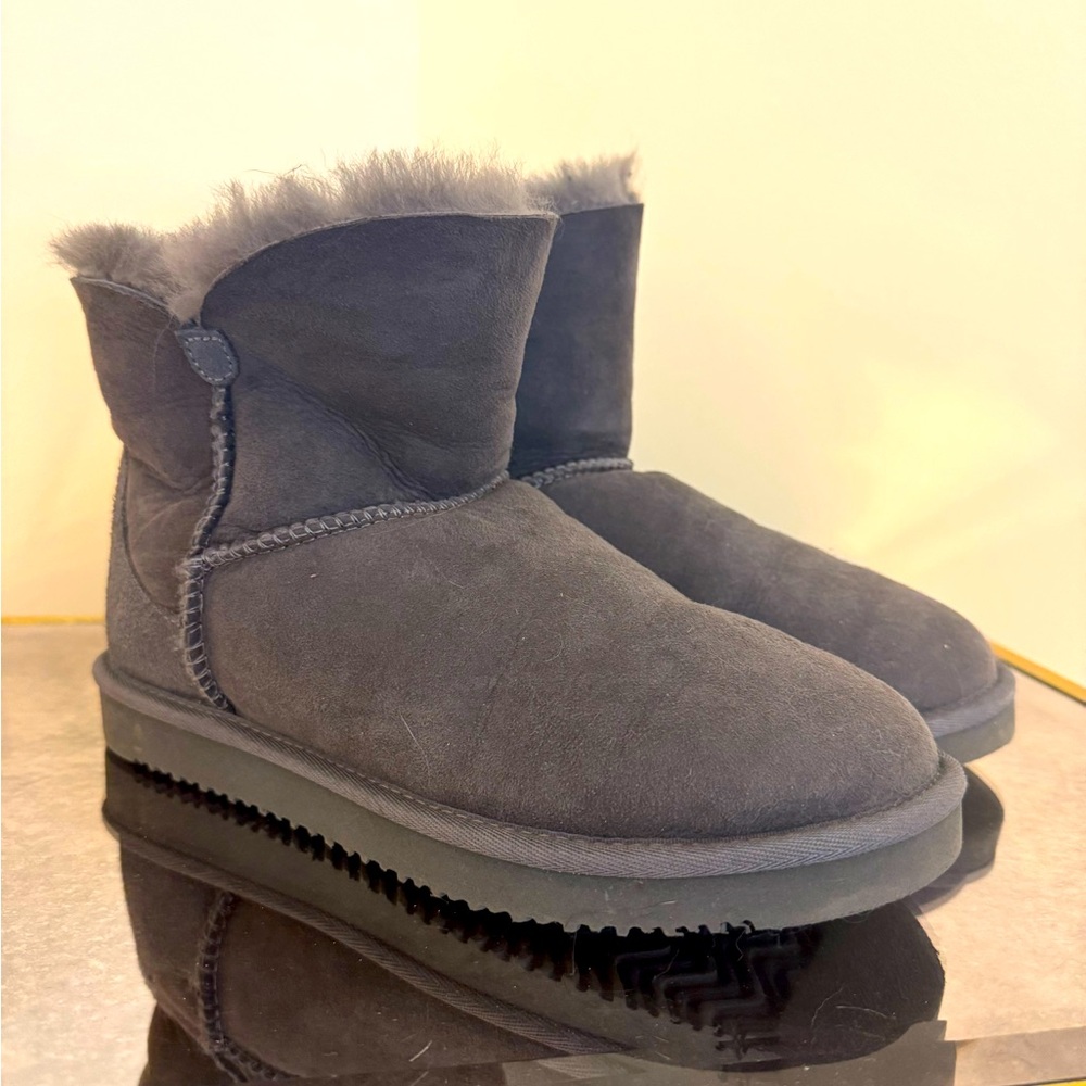 Cozy Gray Shearling Boots